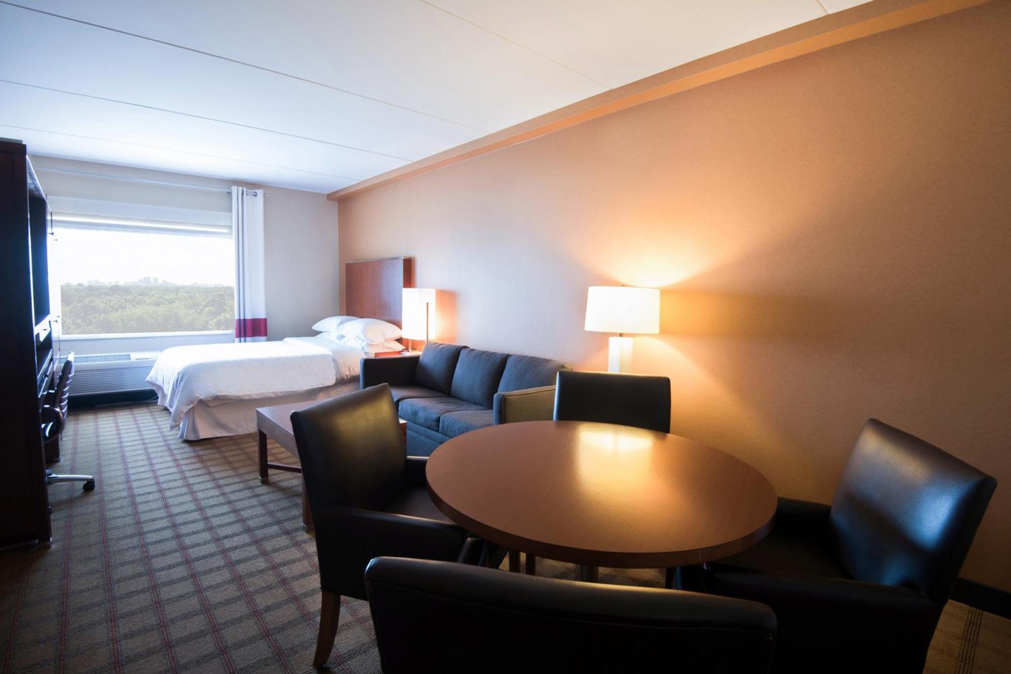 Four Points By Sheraton Winnipeg South Exterior foto